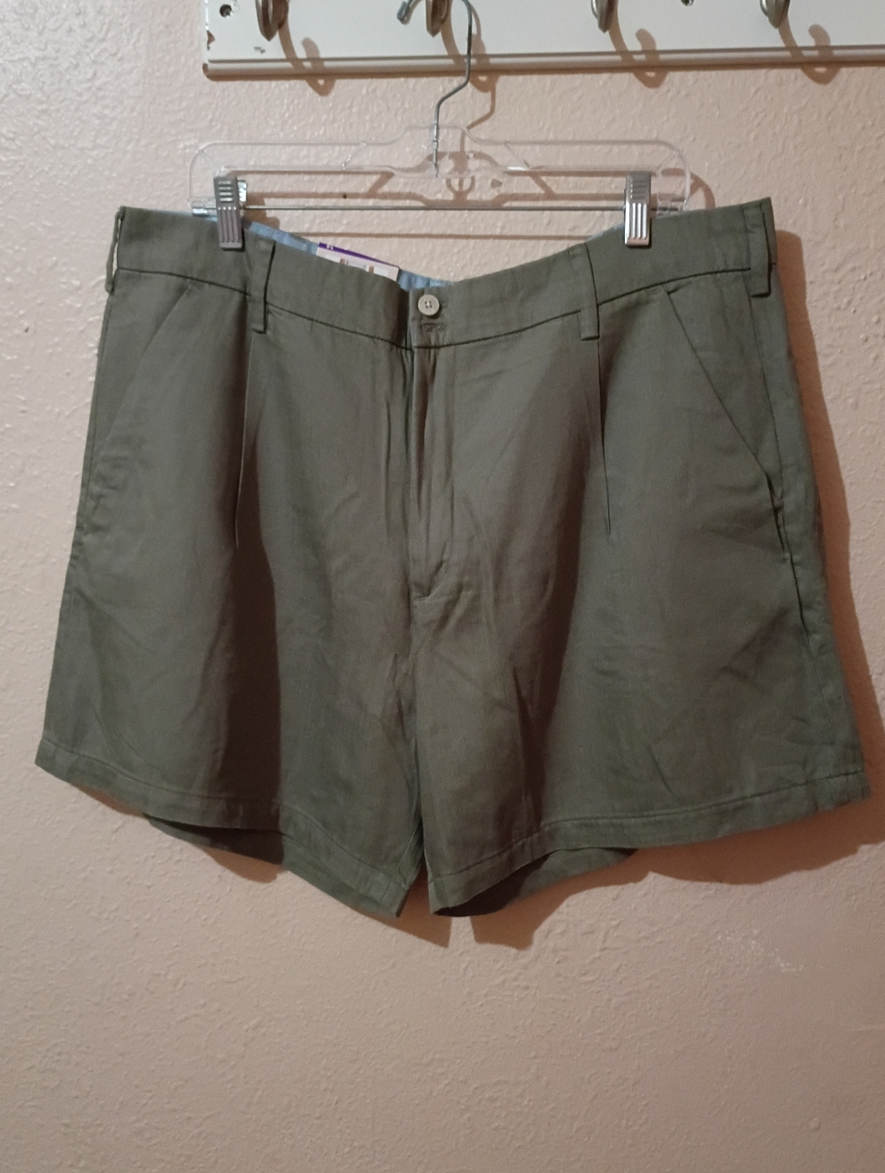 NWT Zach's Girlfriend Size 14 Olive Green Casual Shorts